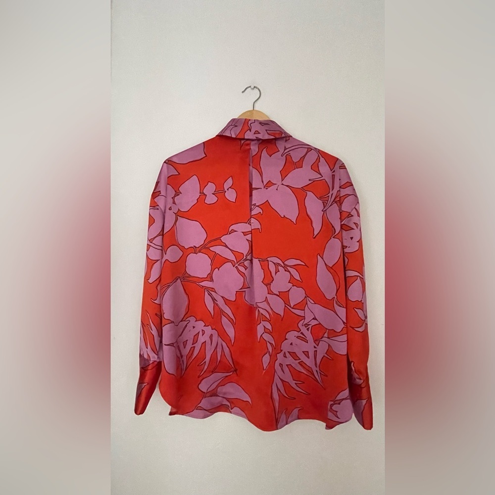 House of Harlow 1960 Floral Print
Long Sleeve Button-Up blouse Top Satin Pink - Picture 4 of 9